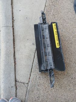 2018-20 Ford F-150 Shutter  Auto Parts