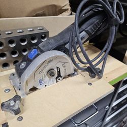Dremel Ultra-Saw US500 w/ Table Jig – Compact Circular Saw