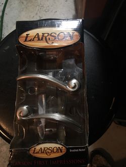 Larson lock set