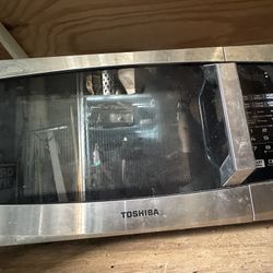 TOSHIBA- Mini Microwave—— $25