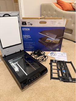 Epson Perfection V600 Color Photo Scanner