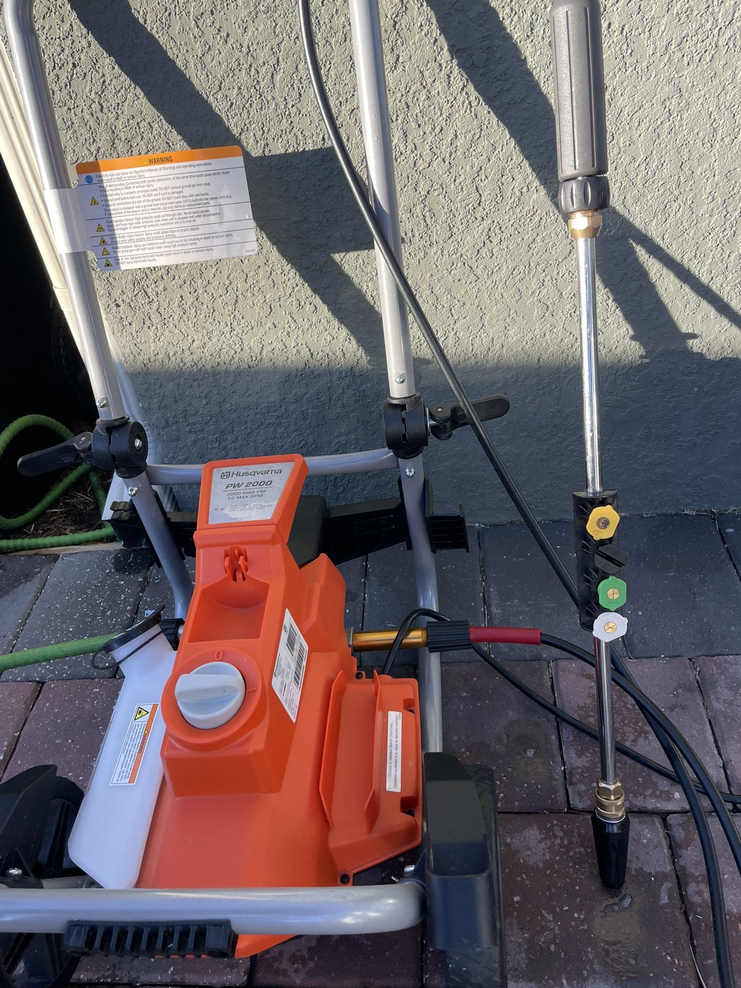 Husqvarna Electric Pressure Washer – 2000 PSI – 1.2 GPM – Excellent ...