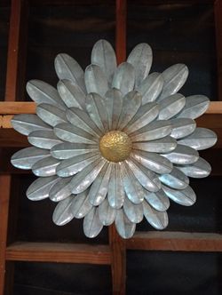 Metal Flower Wall Art 