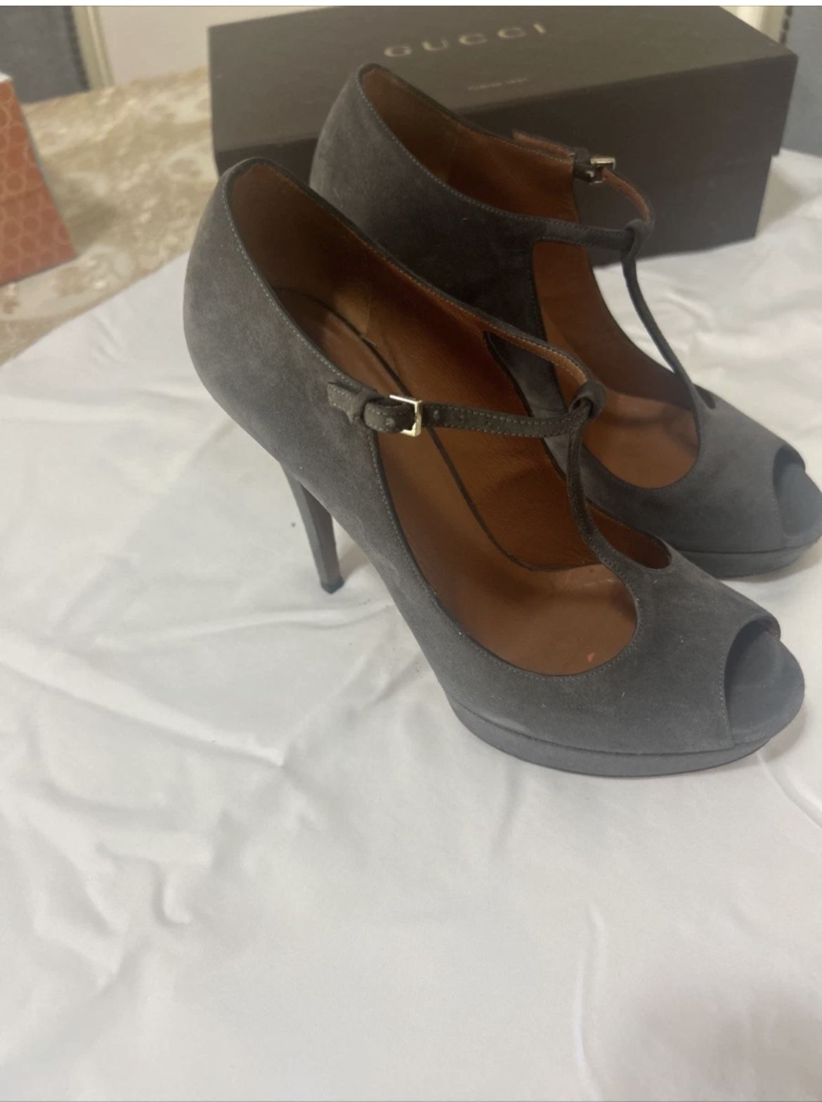 Gucci women shoes size 8