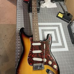 Squire Stratocaster - Burst Finish
