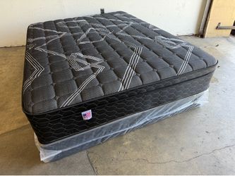 Queen Jumbo Ultra Pillow Top Mattress and Boxspring!