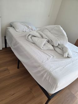 Purple mattress standard size bed