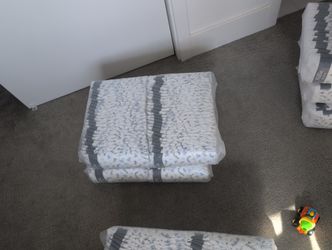 Millie Moon
Millie Moon Diapers - Size 5 - 108 CT