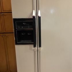 21.6 cu ft Whirlpool Refrigerator. FREE delivery  for Brooklyn & Queens