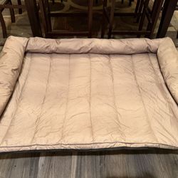 Elevated Dog Bed W/ Bolster Mat