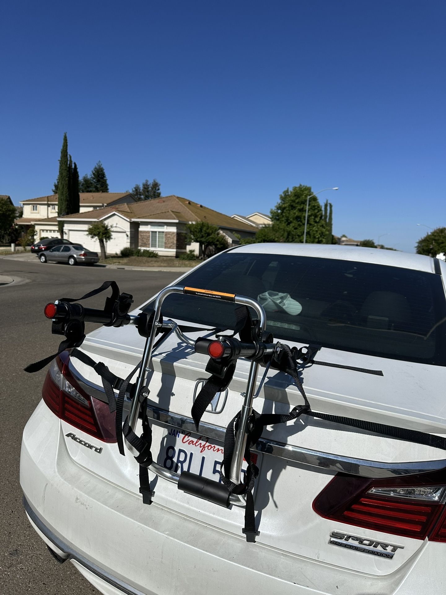 Light Weight Trunk-Mounted Aluminum 2- Bike Carrier