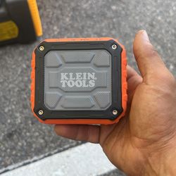Small Klein Speaker