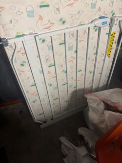 Toddler gate for door