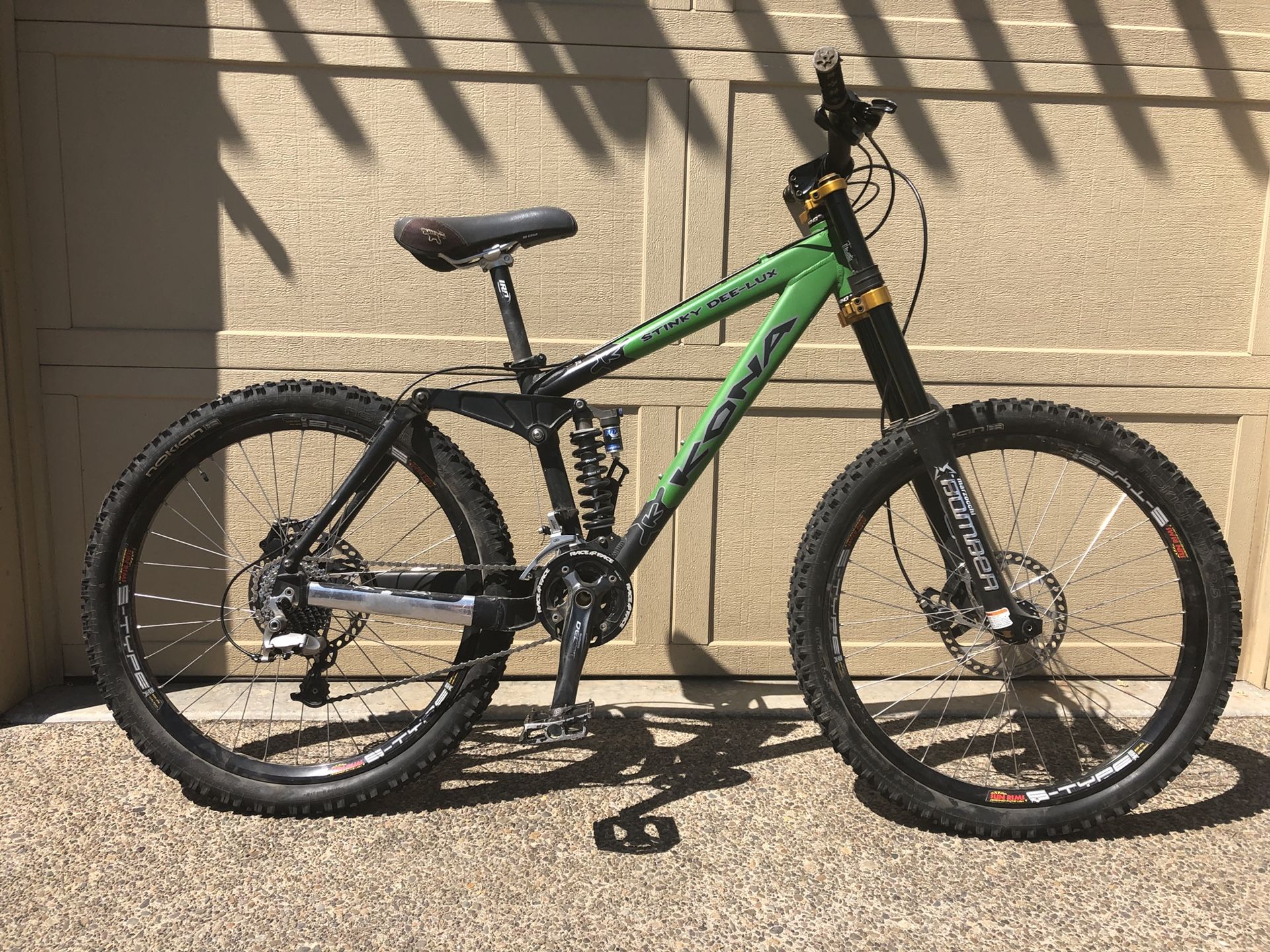 Kona full suspension mountain bike