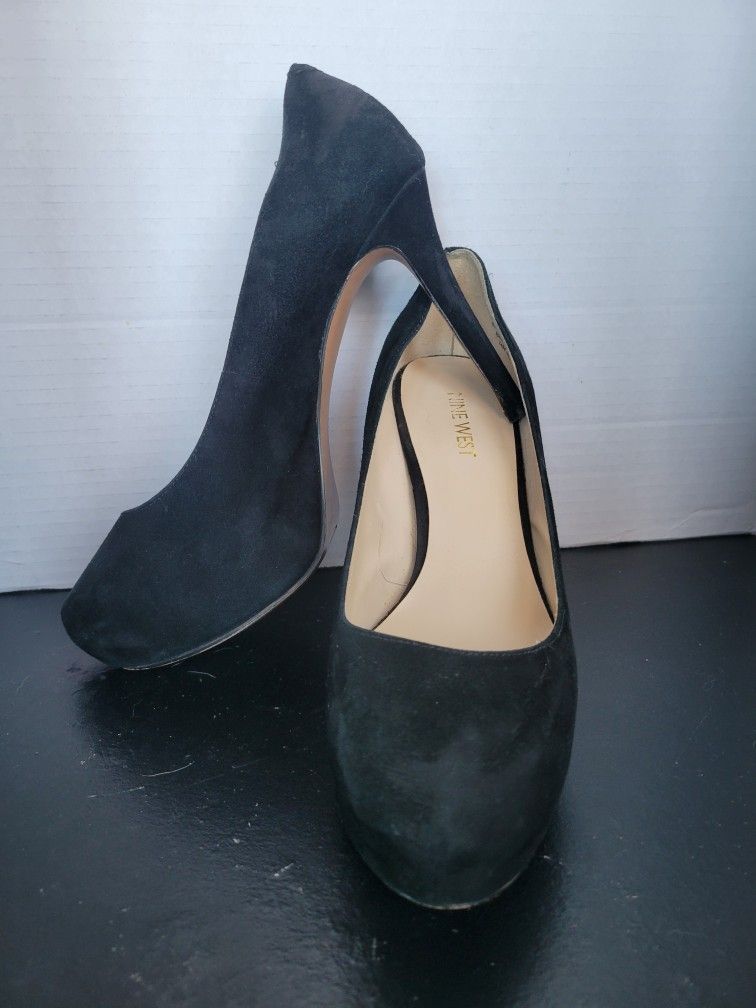 Nine West Brielyn Black Leather Suede High Heels Size- 7M EUC 4.5" Heel