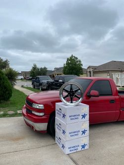 Infamous racing wheels