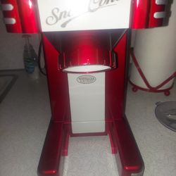 Snowcone Maker