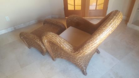 Pottery barn outlet woven chair