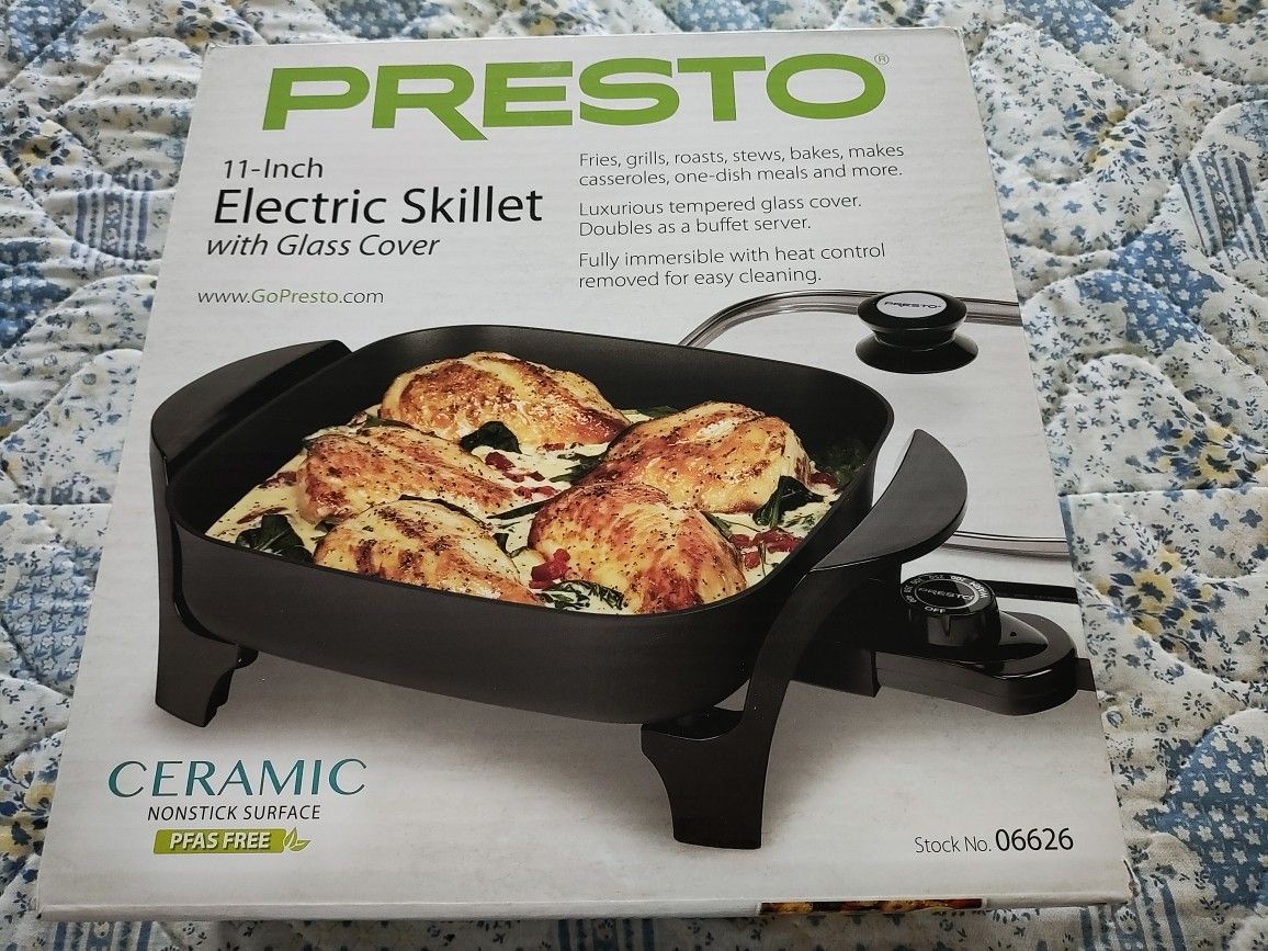 New 11 inch Skillet With Lid. Price Firm. No Cash Apps