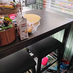 Kitchen Table Counter Height With 4 Padded Bar Stools