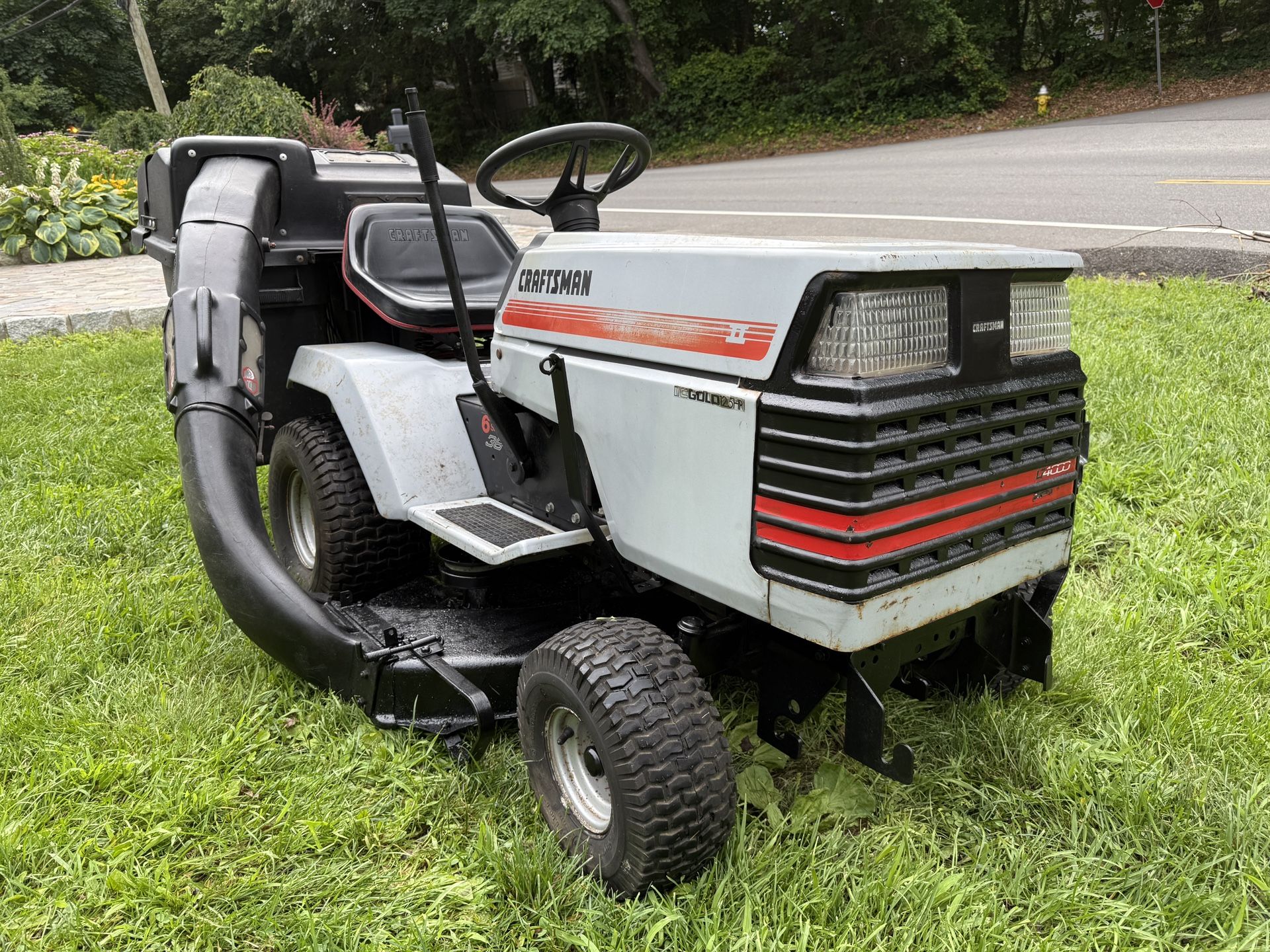 Craftsman Lawn Tractor 