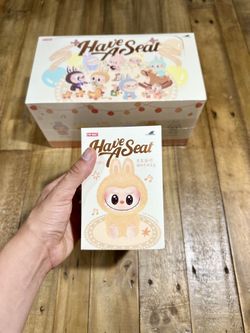 Pop Mart LABUBU Have A Seat 