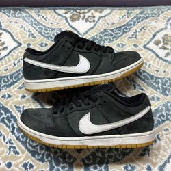 Nike SB Dunk Low Pro Black Gum