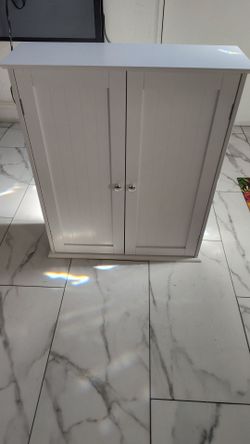 Bathroom cabinet