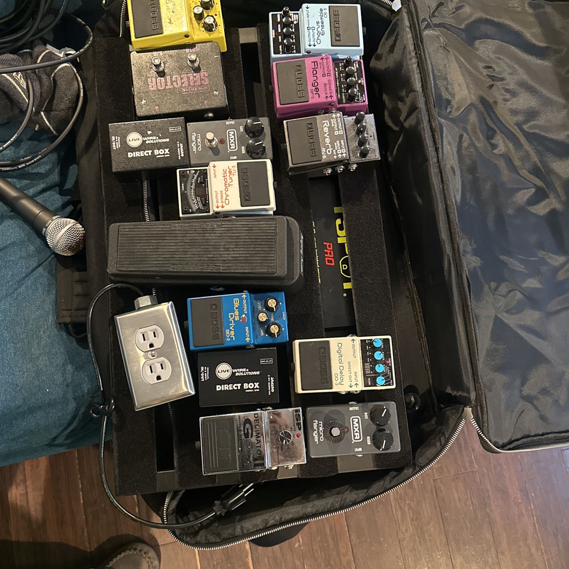 Pedal Board And Pedals And Bag Boss Pedal Train