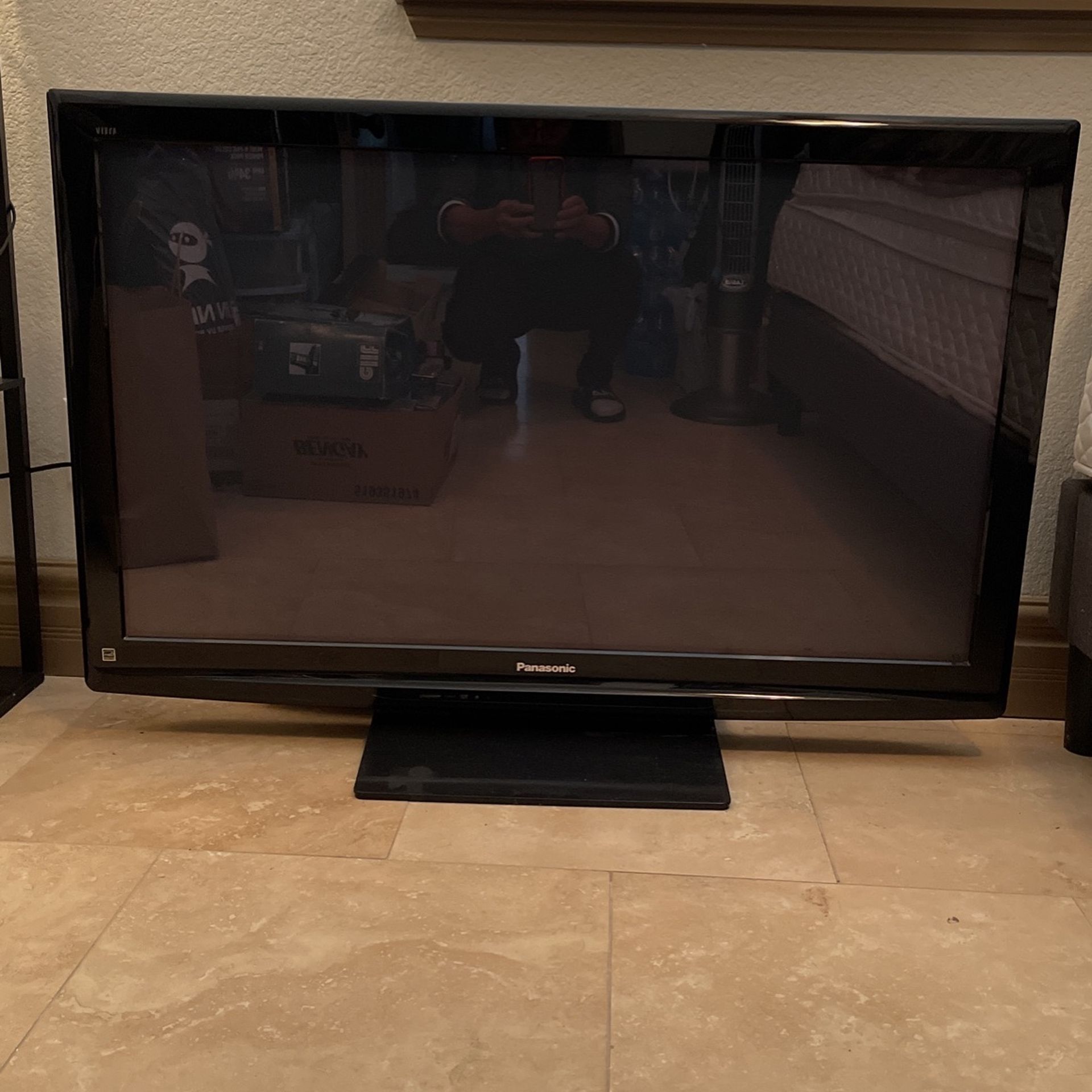 Panasonic 50”