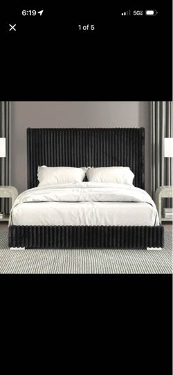 Black Velvet/Plush King Bedroom Set - Headboard, Footboard & Frame - Like New