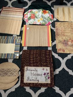 Bundle of placemats