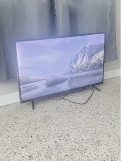 Hisense 40H5500F 40in Black 1080p LED LCD Television TV Model 40H5500F NO REMOTE