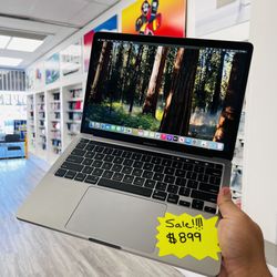 MacBook Pro i7 2020
