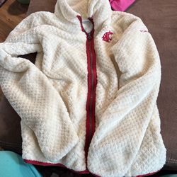 2 Women’s Small Soft Columbia 