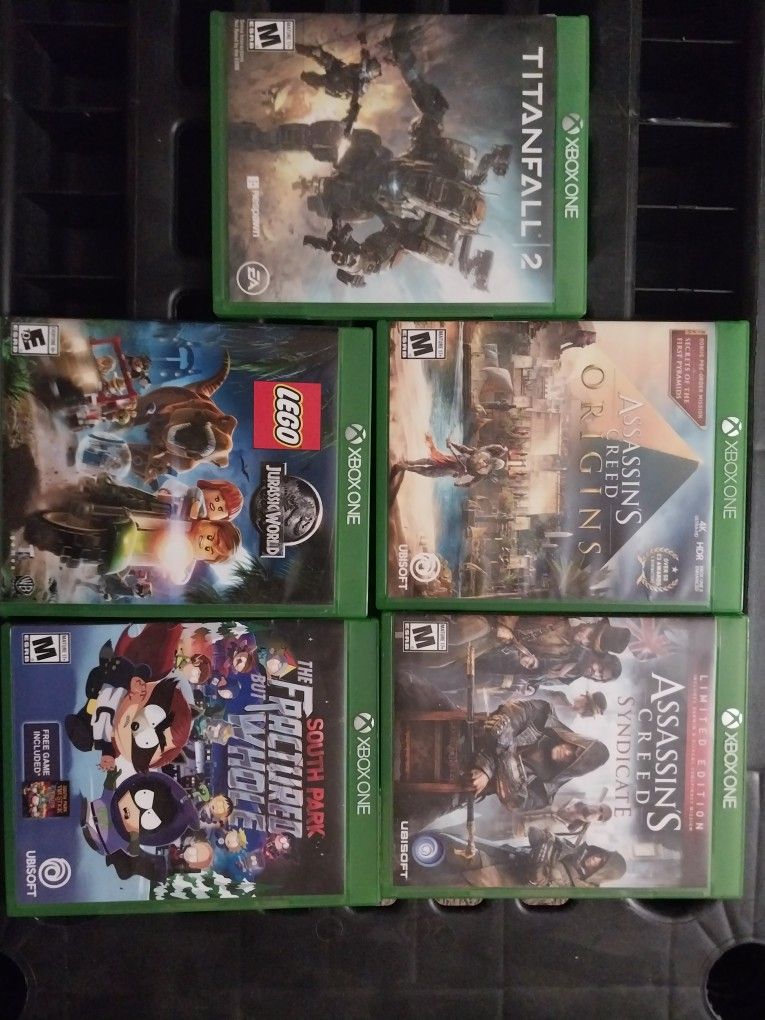 Lot of Xbox One Games Assassin's Creed,