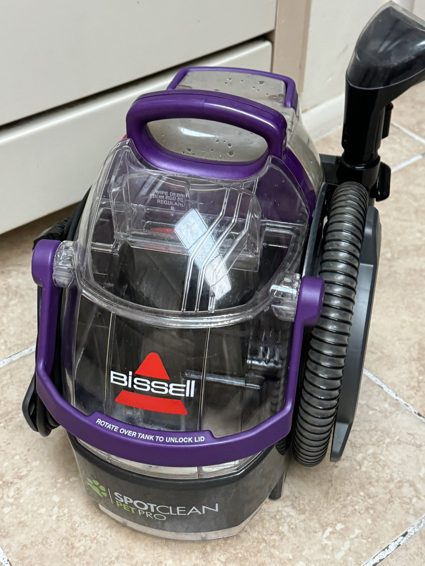 Bissell 2458 SpotClean Pet Pro Portable Carpet Cleaner