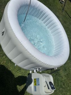 2 -3 person Coleman Hot tub
