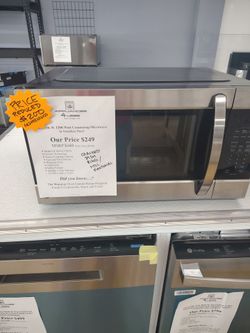 $200 Ge Countertop Microwave with large dish (rotation ring is cracked but still functional)