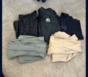 (🔥35-15$ EACH🔥)True Religion Puffer Jacket, Alfani Puffer Vest, Armani Exchange Crewneck, 2 Hoodies