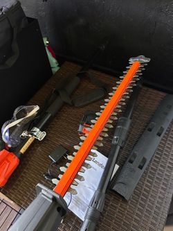 Lander Cordless Hedge Trimmer with Accessories