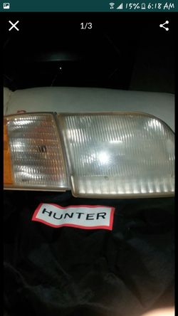 Ford Expedition Headlight (Right side) 98- 02