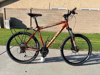 Trek 4300 Mountain Bike