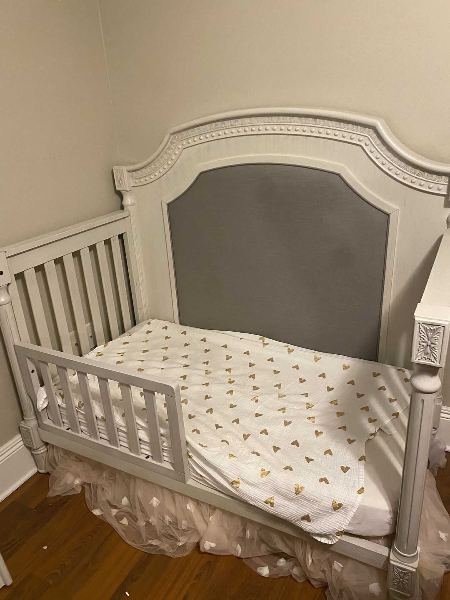 Twin Size Bed