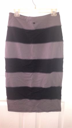 Lululemon high waisted skirt