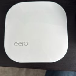 Eero 6 Pro Plus 2 Eero 6 satellites, bundle of 3.