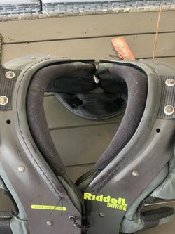 FOOTBALL YOUTH LARGE PADS FOR CHEAP