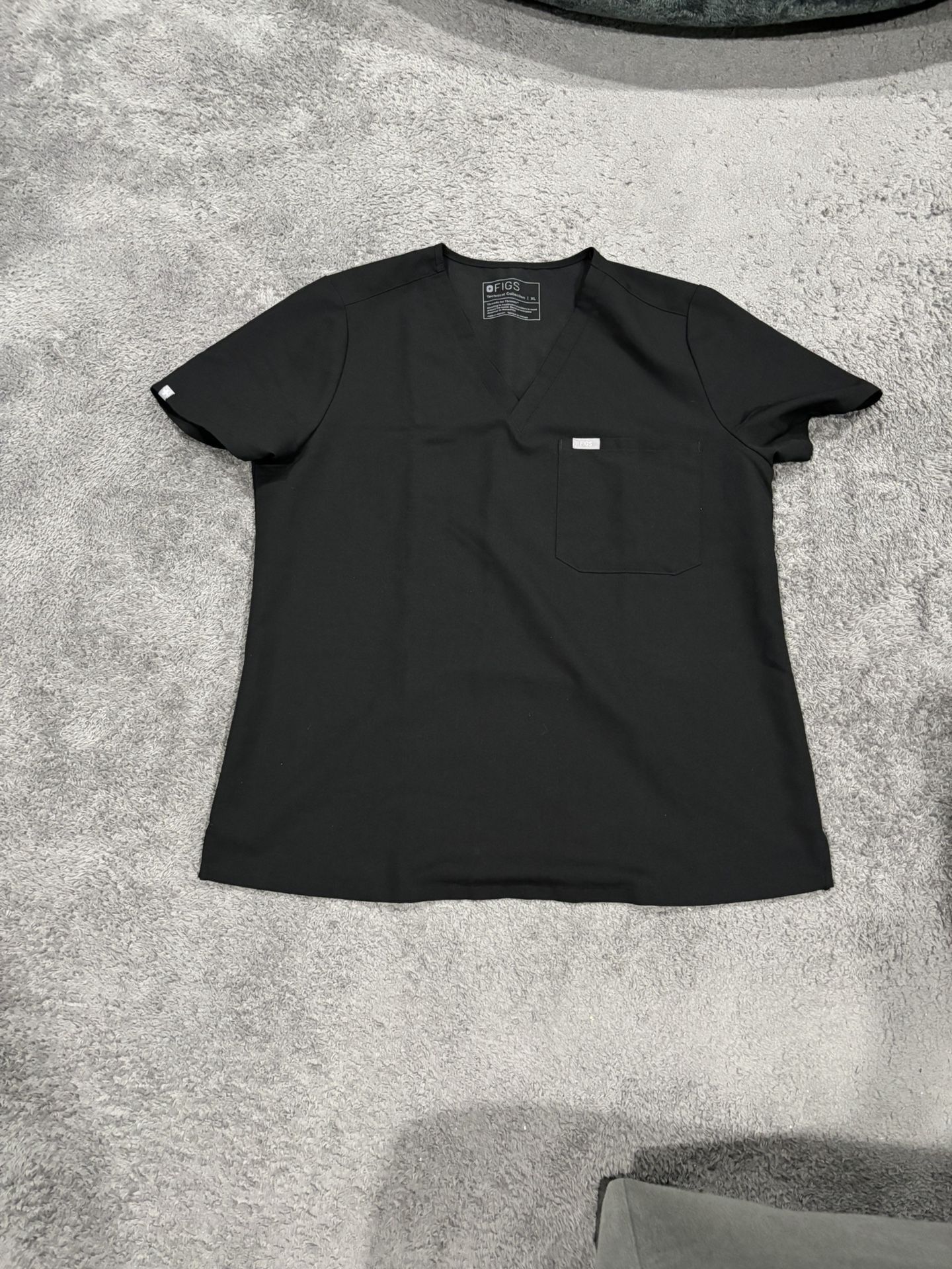 XL FIGS Black Scrub Top
