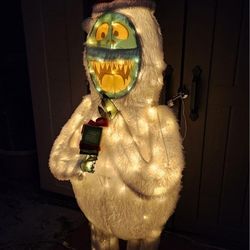 Bumble the abominable snowman Christmas Yard Decor LED 6FT X 2.5 FT 