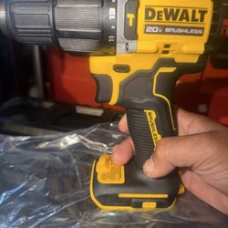 Dewalt atomic hammer drill driver